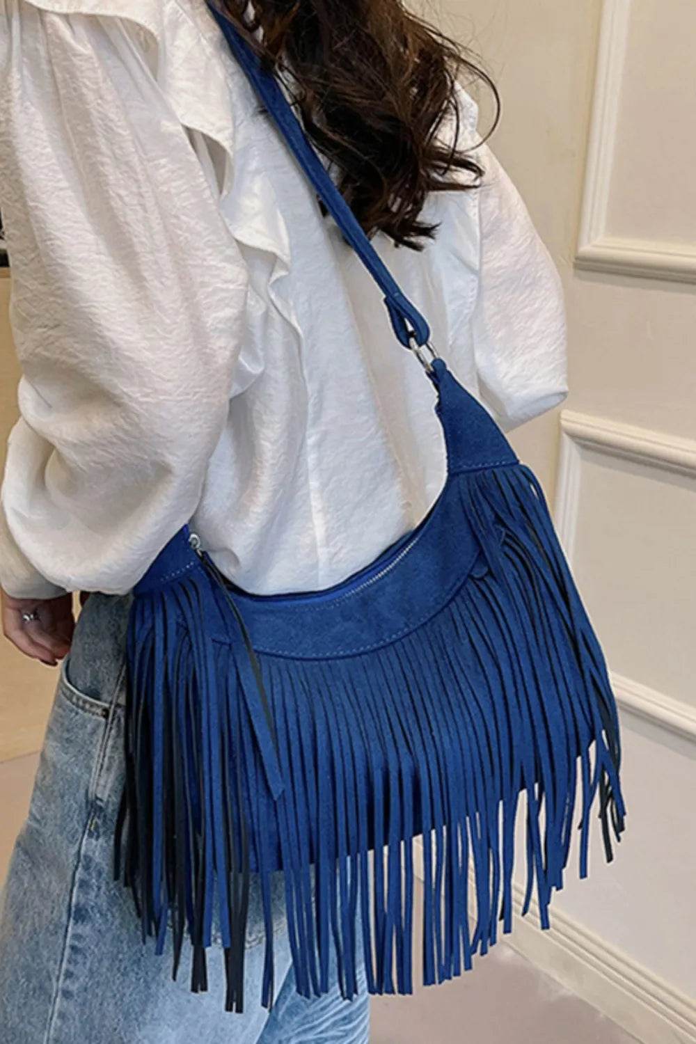 Suede Fringe Adjustable Strap Shoulder Bag for a perfect OOTD – dress to impress outfits from Amexza