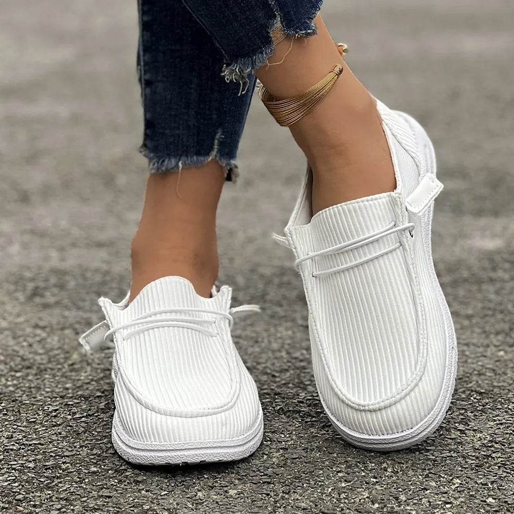 Round Toe Flat Slip-Ons White for a perfect OOTD – dress to impress outfits from Amexza