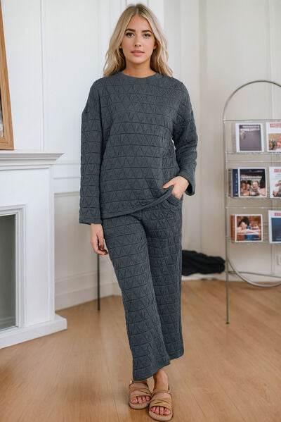 Round Neck Top and Pocketed Pants Lounge Set for a perfect OOTD – dress to impress outfits from Amexza
