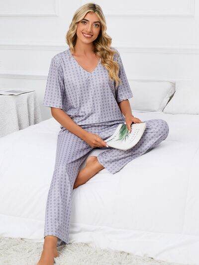 Printed V-Neck Top and Pants Lounge Set for a perfect OOTD – dress to impress outfits from Amexza