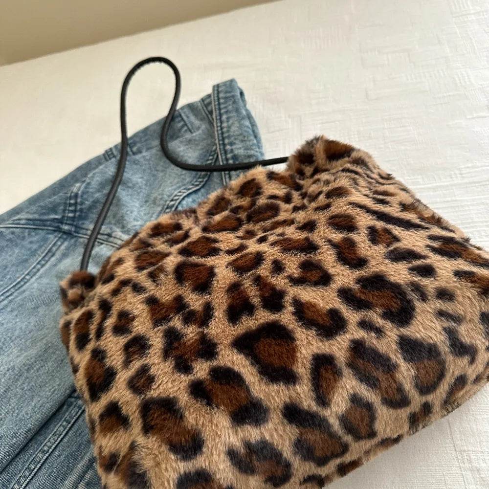 Leopard Furry Shoulder Bag for a perfect OOTD – dress to impress outfits from Amexza