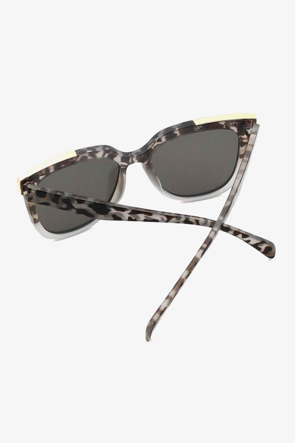 Tortoiseshell Polycarbonate Frame Full Rim Sunglasses for a perfect OOTD – dress to impress outfits from Amexza