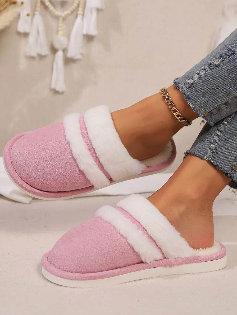 Contrast Faux Fur Round Toe Slippers Fuchsia Pink for a perfect OOTD – dress to impress outfits from Amexza