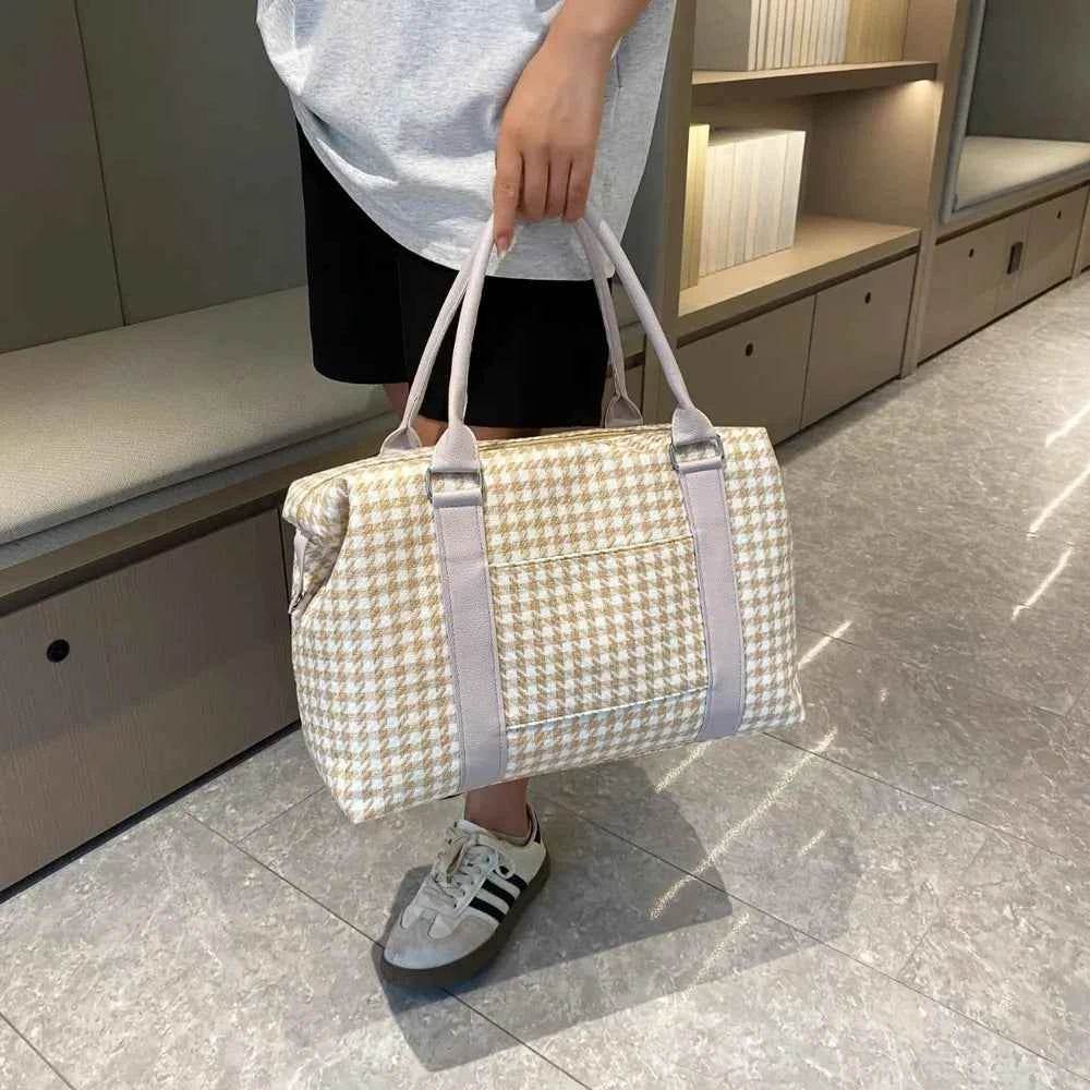 Houndstooth Canvas Travel Bag for a perfect OOTD – dress to impress outfits from Amexza
