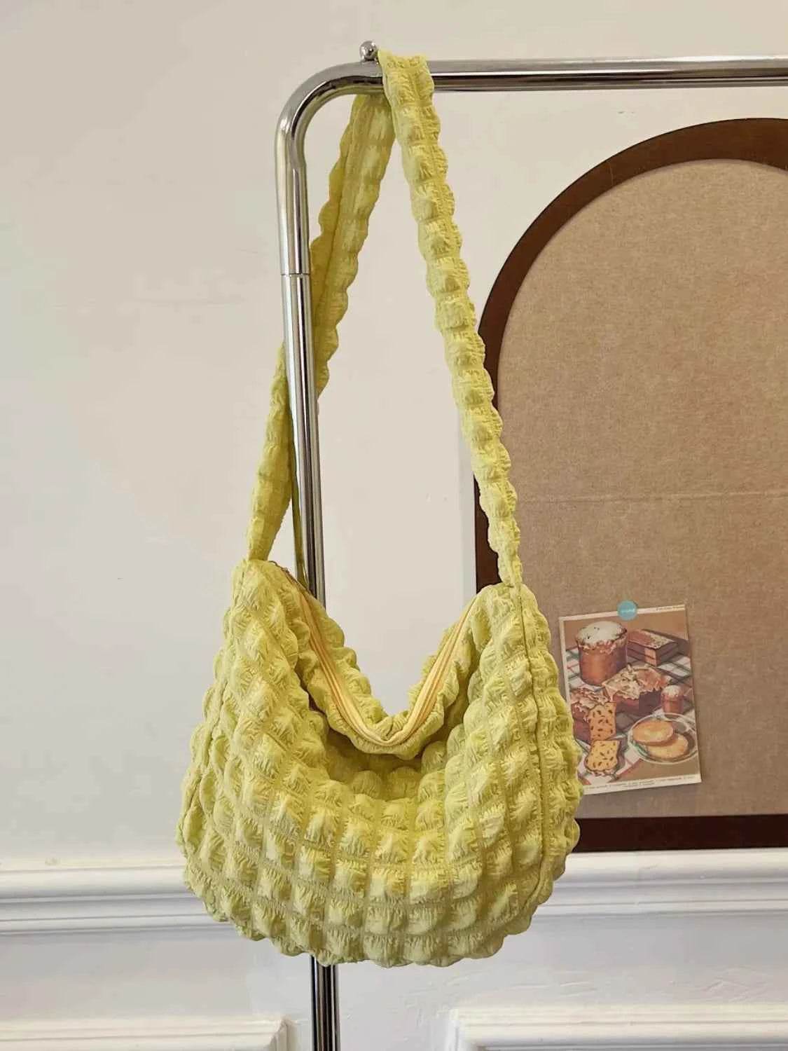 Cloud Puff Shoulder Bag for a perfect OOTD – dress to impress outfits from Amexza