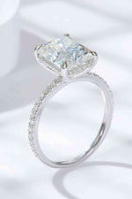 4 Carat Moissanite 4-Prong Side Stone Ring for a perfect OOTD – dress to impress outfits from Amexza