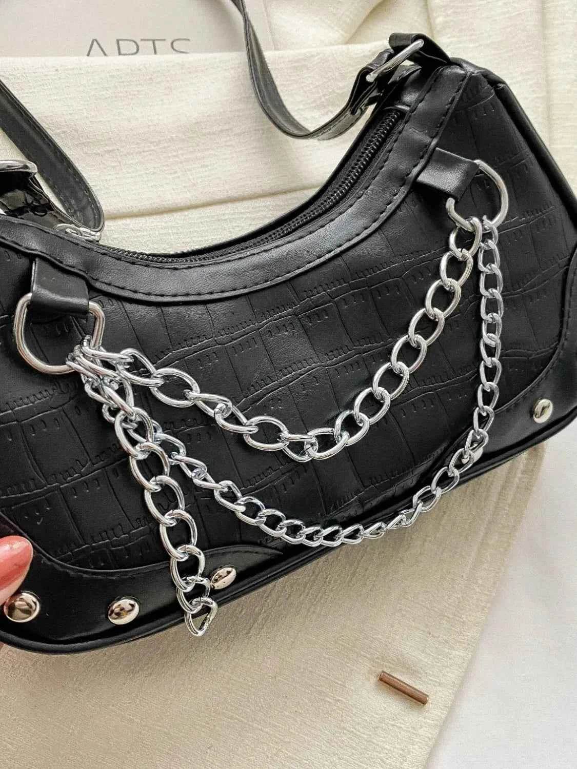 Chain PU Leather Shoulder Bag for a perfect OOTD – dress to impress outfits from Amexza