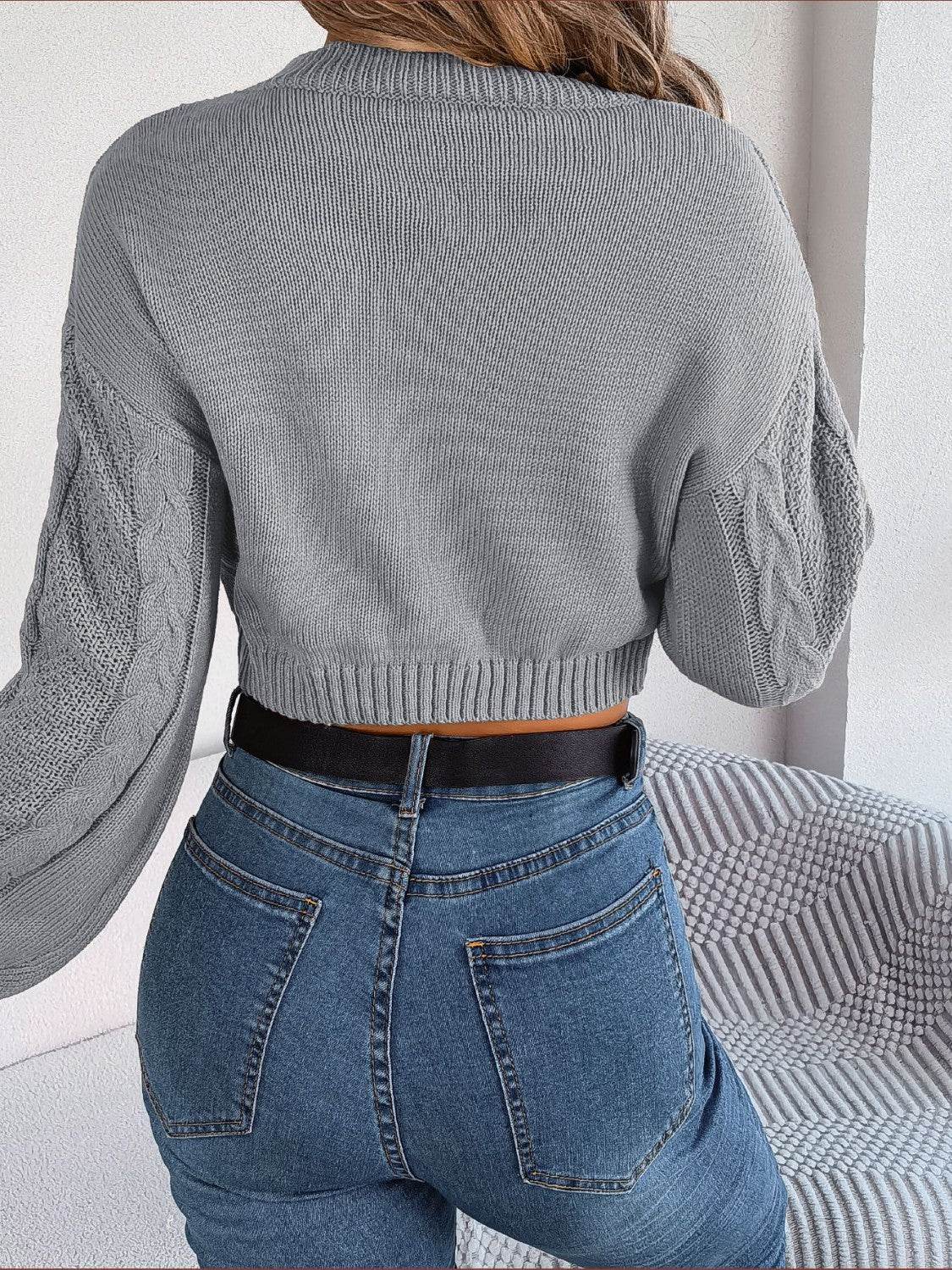 Cable-Knit Round Neck Cropped Sweater for a perfect OOTD – dress to impress outfits from Amexza