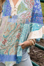 Lace Detail Patchwork Notched Three-Quarter Sleeve Blouse for a perfect OOTD – dress to impress outfits from Amexza