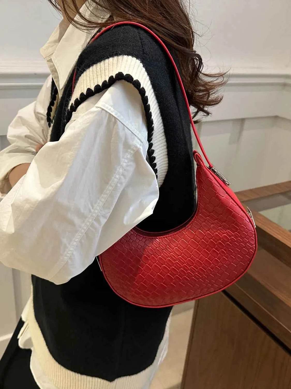 PU Leather Shoulder Bag Red One Size for a perfect OOTD – dress to impress outfits from Amexza