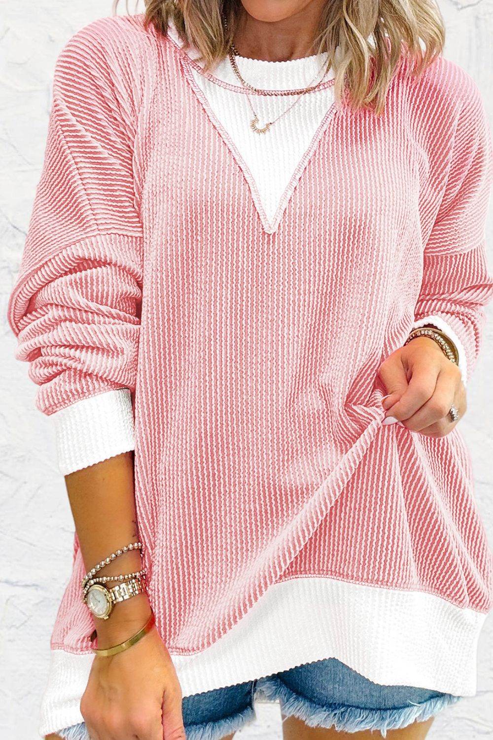 Contrast Round Neck Long Sleeve Sweatshirt for a perfect OOTD – dress to impress outfits from Amexza