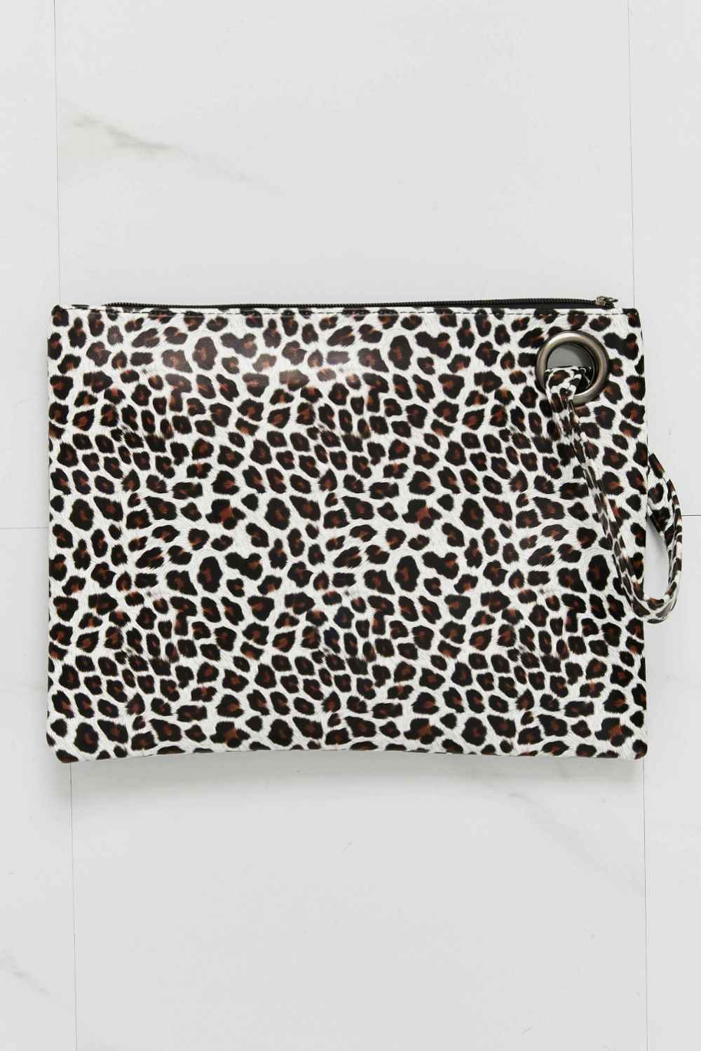 Come Along Animal Print Wristlet for a perfect OOTD – dress to impress outfits from Amexza