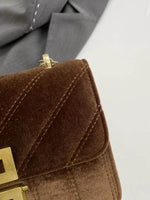 Solid Color Chain Shoulder Bag for a perfect OOTD – dress to impress outfits from Amexza