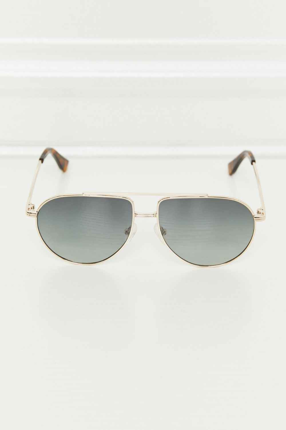 TAC Polarization Lens Aviator Sunglasses for a perfect OOTD – dress to impress outfits from Amexza