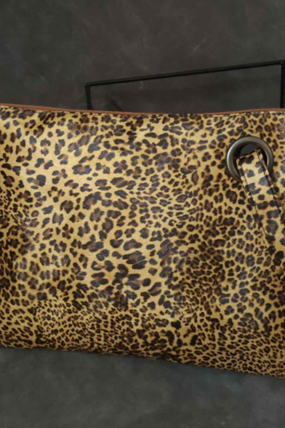 Leopard PU Leather Clutch for a perfect OOTD – dress to impress outfits from Amexza