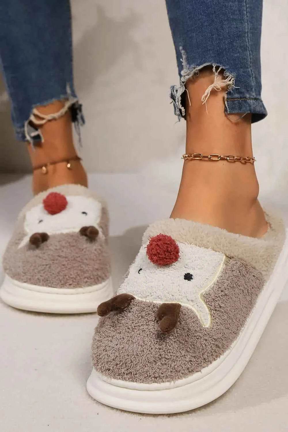Elk Furry PVC Flat Slippers for a perfect OOTD – dress to impress outfits from Amexza