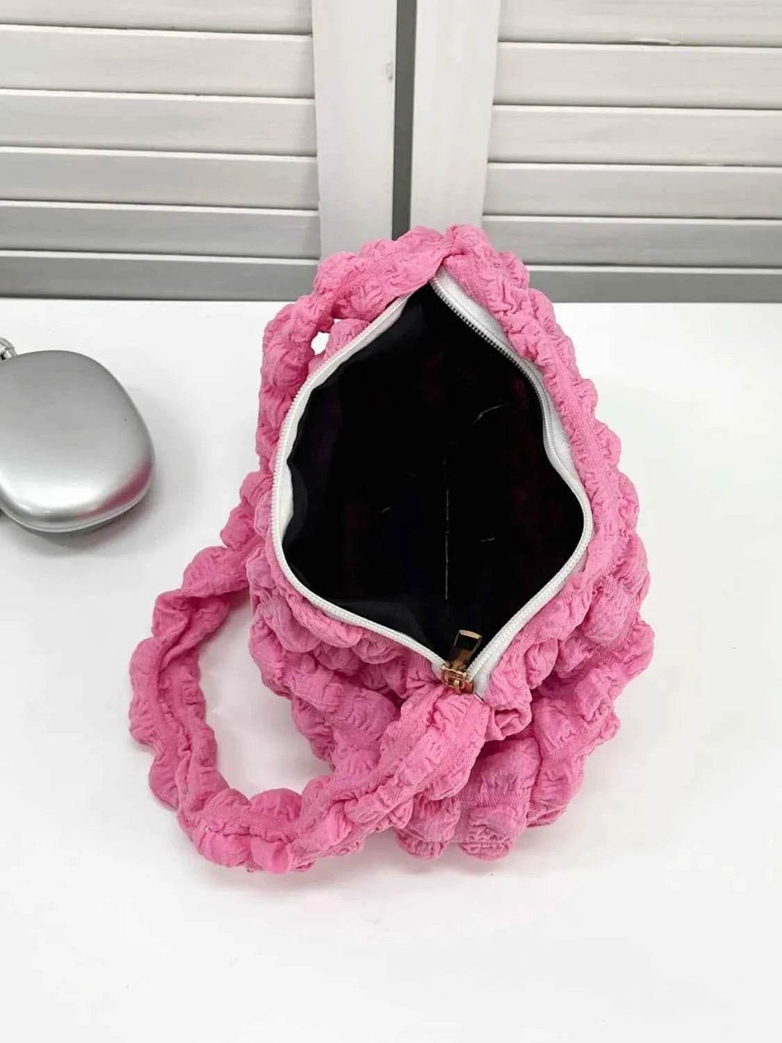 Cloud Puff Textured Shoulder Bag for a perfect OOTD – dress to impress outfits from Amexza