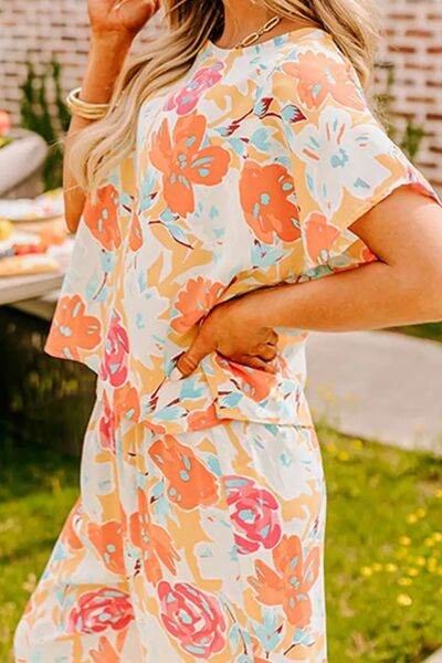 Printed Round Neck Short Sleeve Top and Pants Set for a perfect OOTD – dress to impress outfits from Amexza