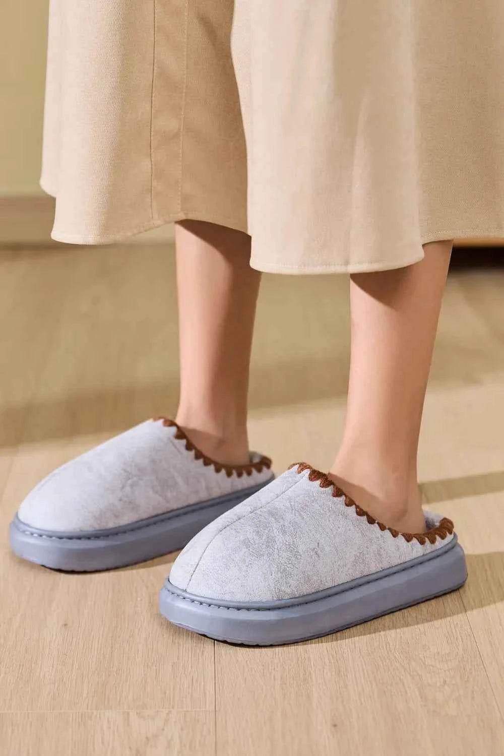 Thermal Round Toe Platform Slippers Light Gray for a perfect OOTD – dress to impress outfits from Amexza