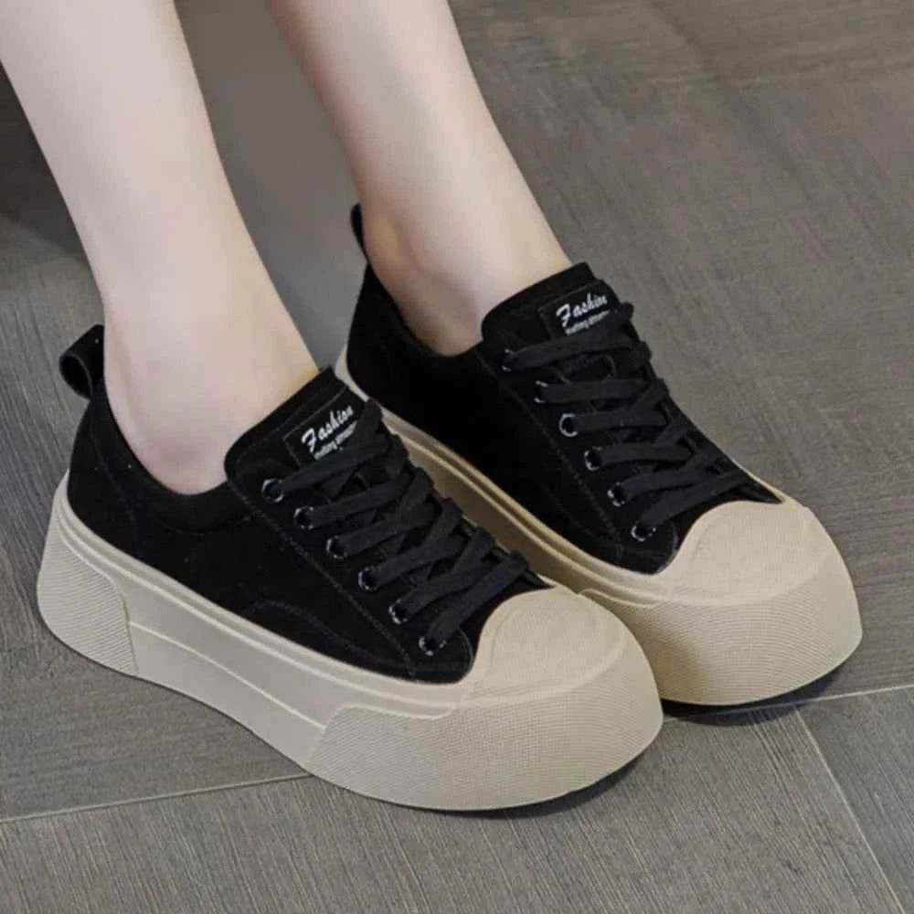 Round Toe Lace Up Platform Sneakers Black for a perfect OOTD – dress to impress outfits from Amexza