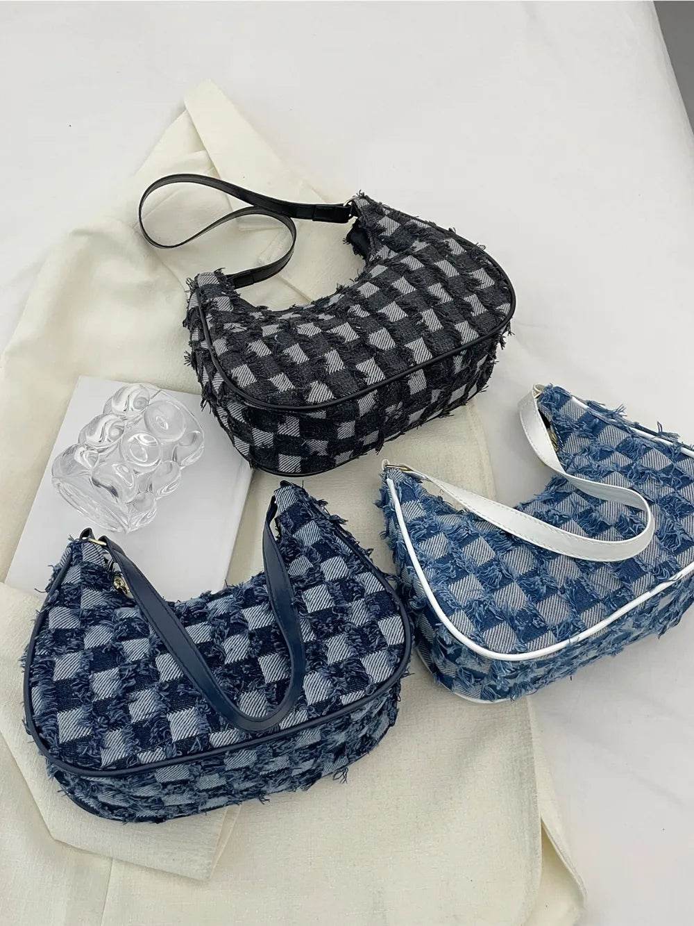 Checkered Raw Hem Shoulder Bag for a perfect OOTD – dress to impress outfits from Amexza