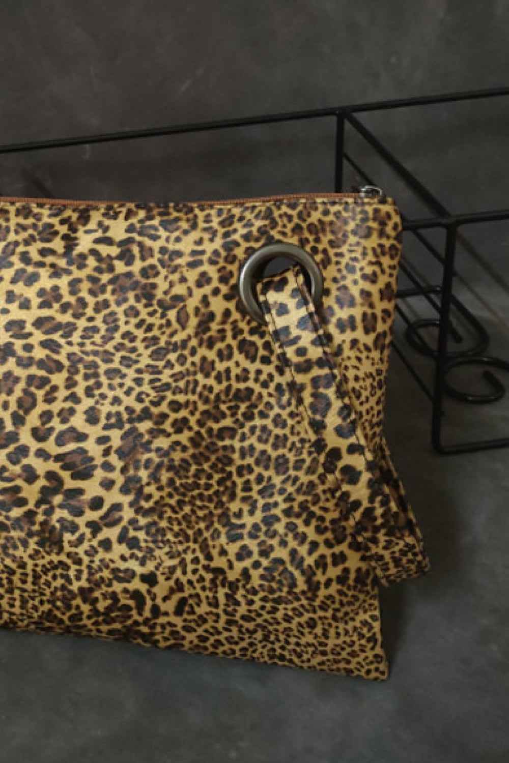 Leopard PU Leather Clutch for a perfect OOTD – dress to impress outfits from Amexza