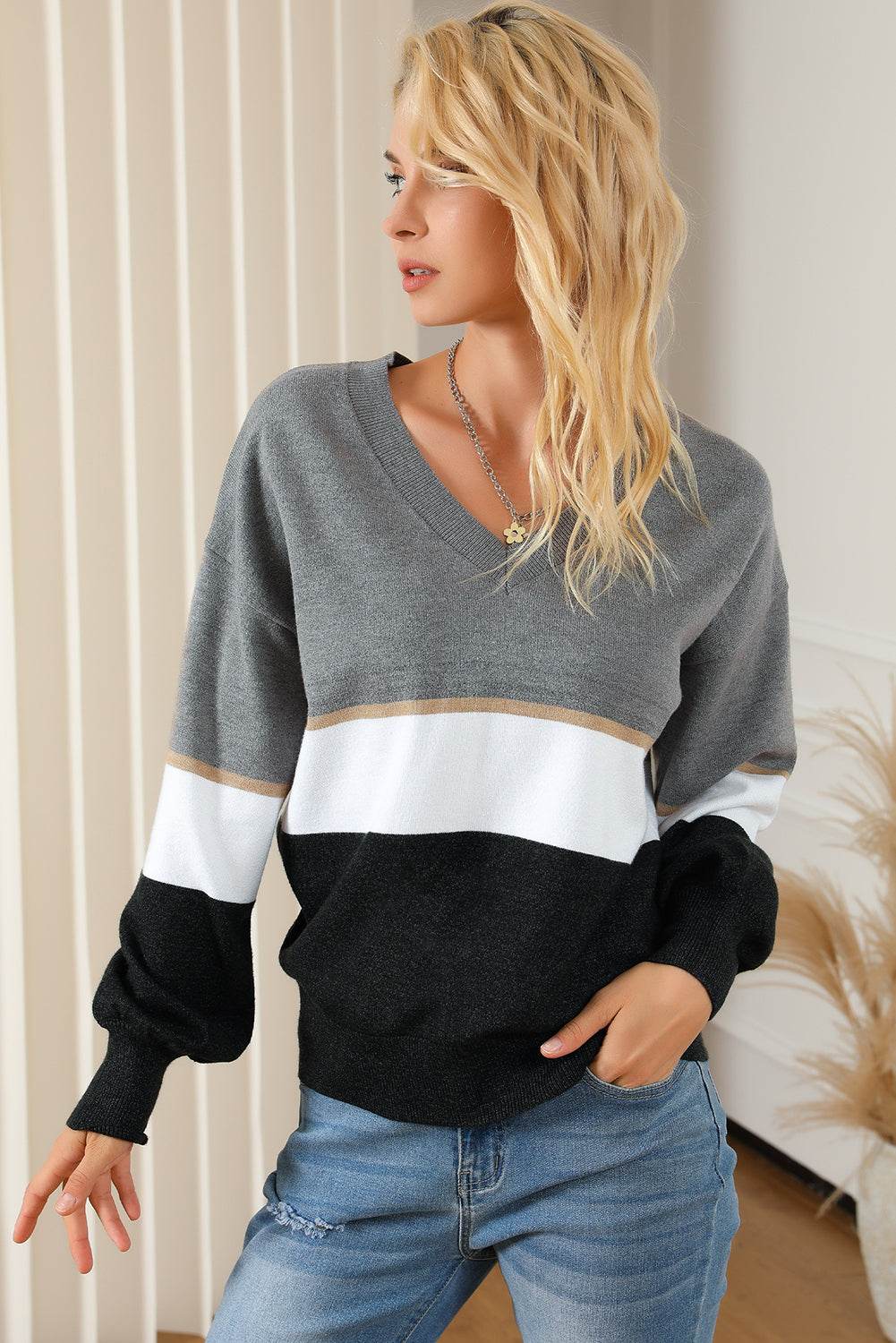 Color Block V Neck Long Sleeve Sweater for a perfect OOTD – dress to impress outfits from Amexza