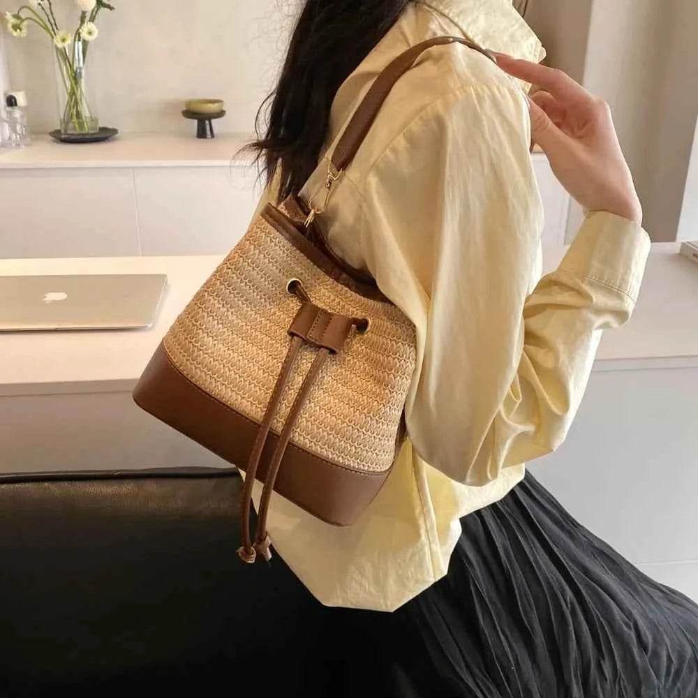 Straw Braided Shoulder Bag for a perfect OOTD – dress to impress outfits from Amexza