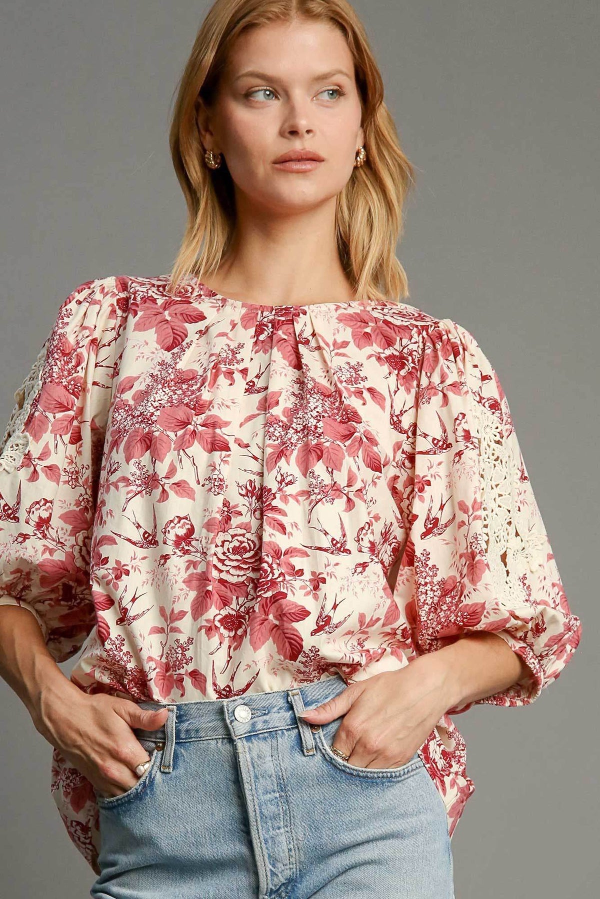 Umgee Floral Pleated Detail Lace Trim Sleeve Blouse - Amexza