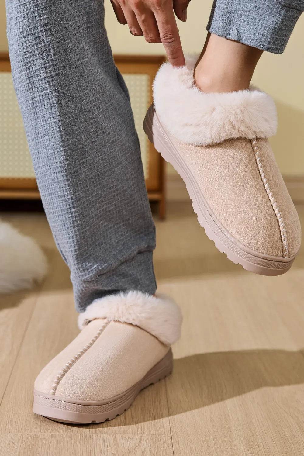 Faux Fur Round Toe Platform Slippers Khaki for a perfect OOTD – dress to impress outfits from Amexza