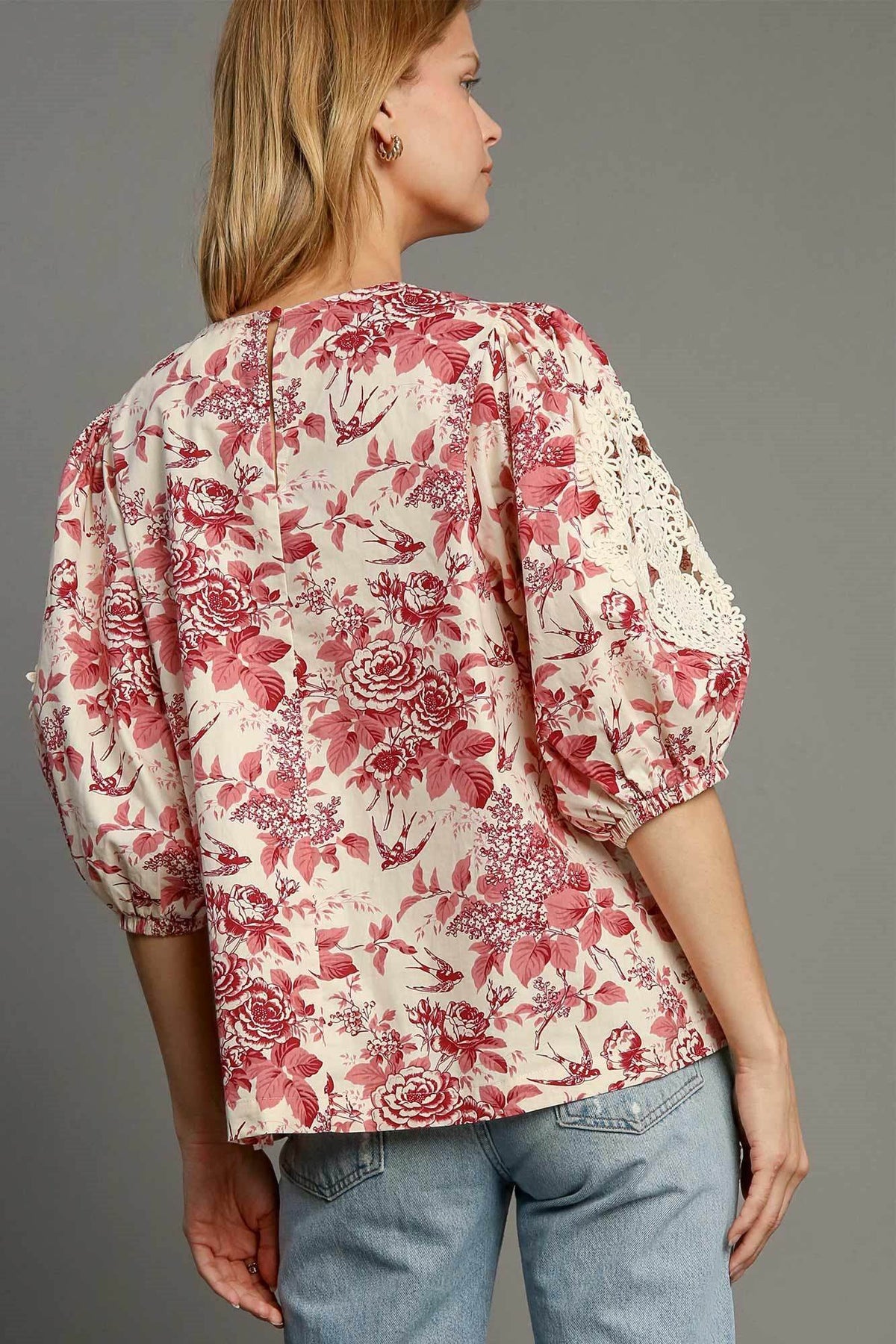 Umgee Floral Pleated Detail Lace Trim Sleeve Blouse - Amexza