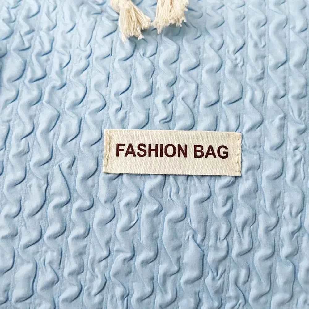 Textured Nylon Travel Bag for a perfect OOTD – dress to impress outfits from Amexza