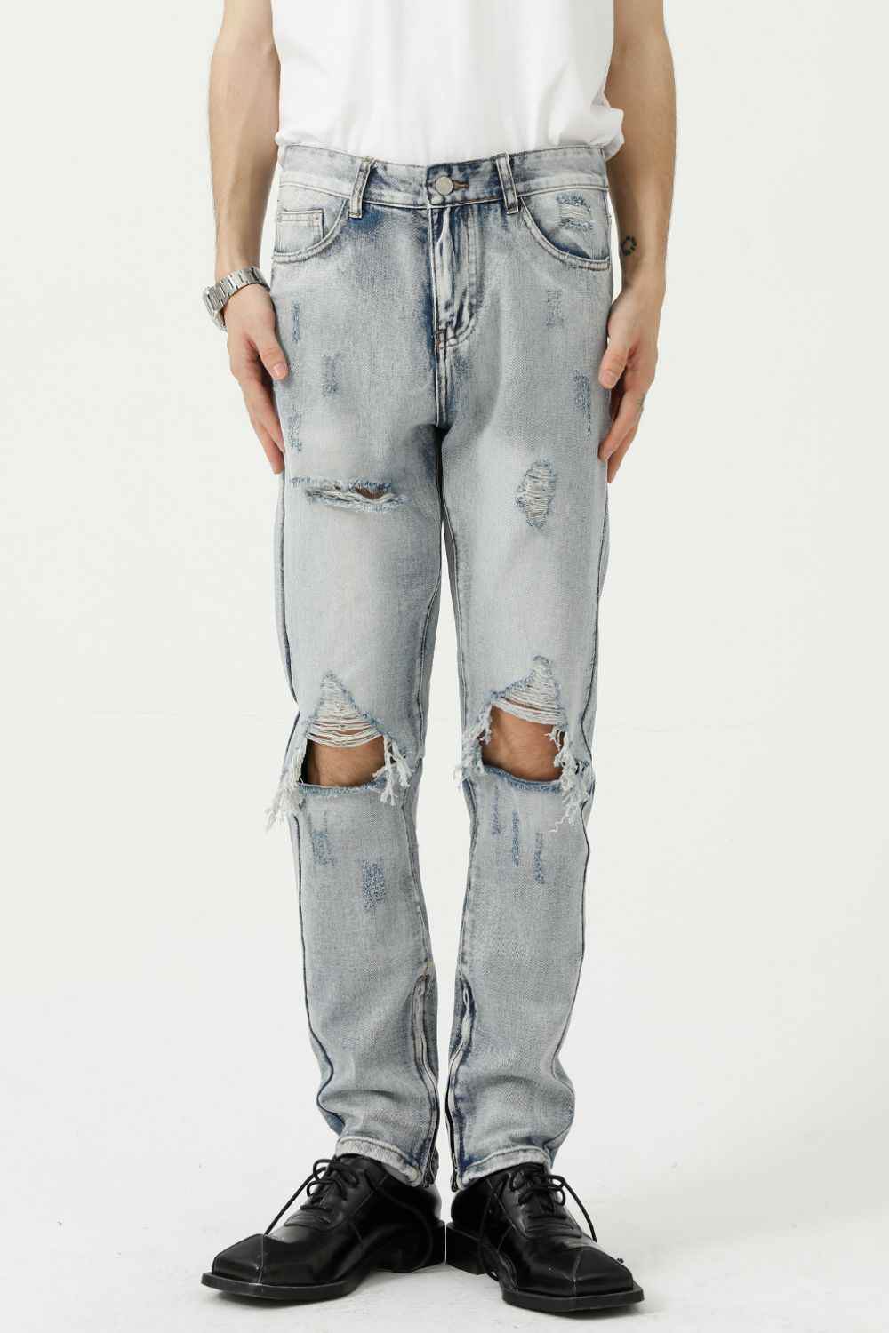 Distressed Side Zip Jeans with Pockets Light for a perfect OOTD – dress to impress outfits from Amexza