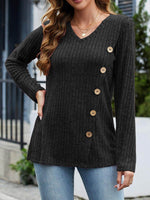 V-Neck Long Sleeve T-Shirt Black for a perfect OOTD – dress to impress outfits from Amexza