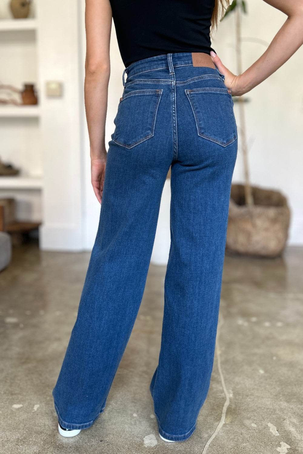 Judy Blue Full Size High Rise Straight Jeans - Amexza