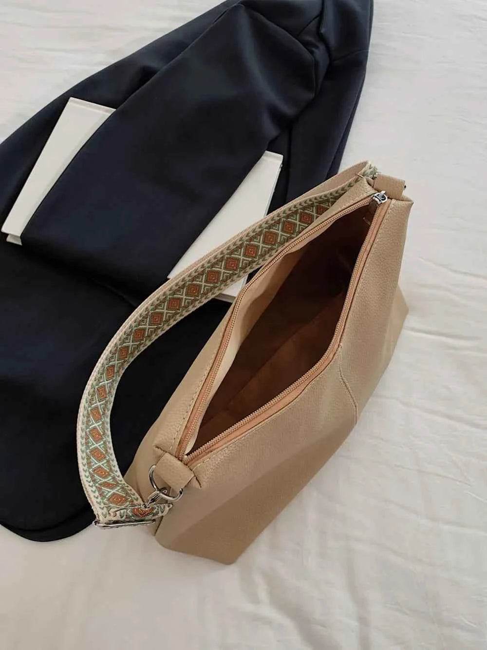 PU Leather Geometric Pattern Strap Shoulder Bag for a perfect OOTD – dress to impress outfits from Amexza