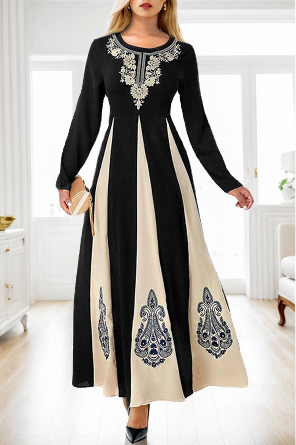 Printed Round Neck Long Sleeve Maxi Dress - Black / S