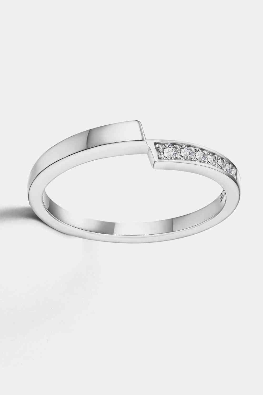 Moissanite 925 Sterling Silver Ring for a perfect OOTD – dress to impress outfits from Amexza