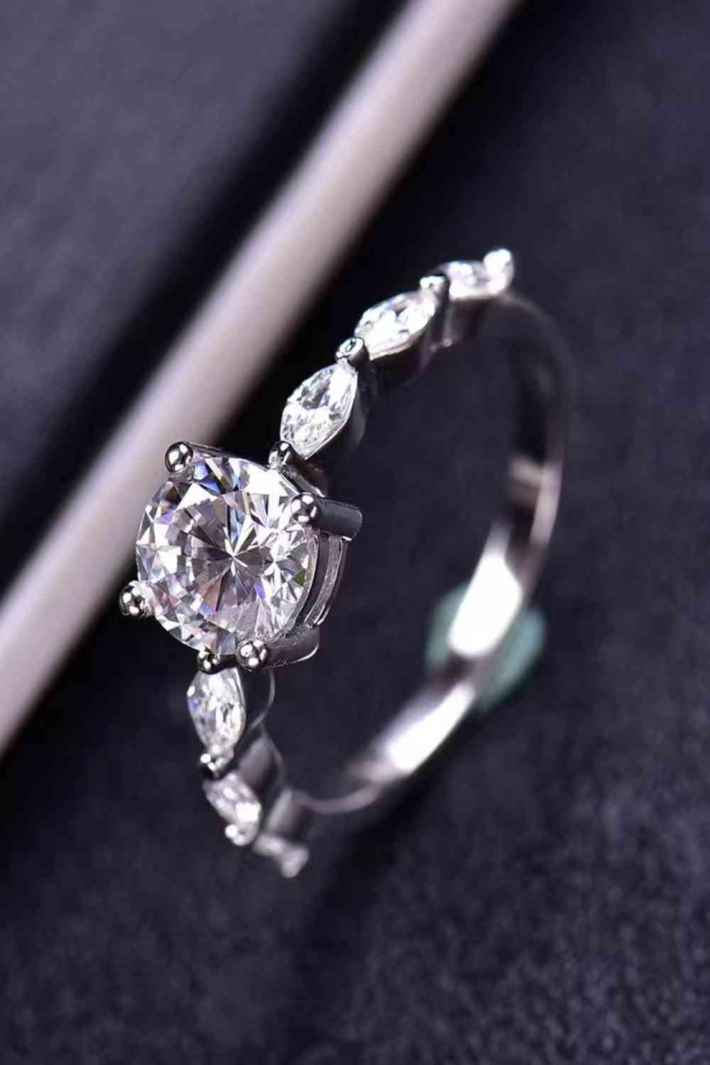 Now I See 1 Carat Moissanite Ring Silver for a perfect OOTD – dress to impress outfits from Amexza