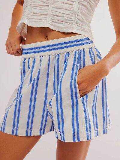 Striped Elastic Waist Shorts for a perfect OOTD – dress to impress outfits from Amexza