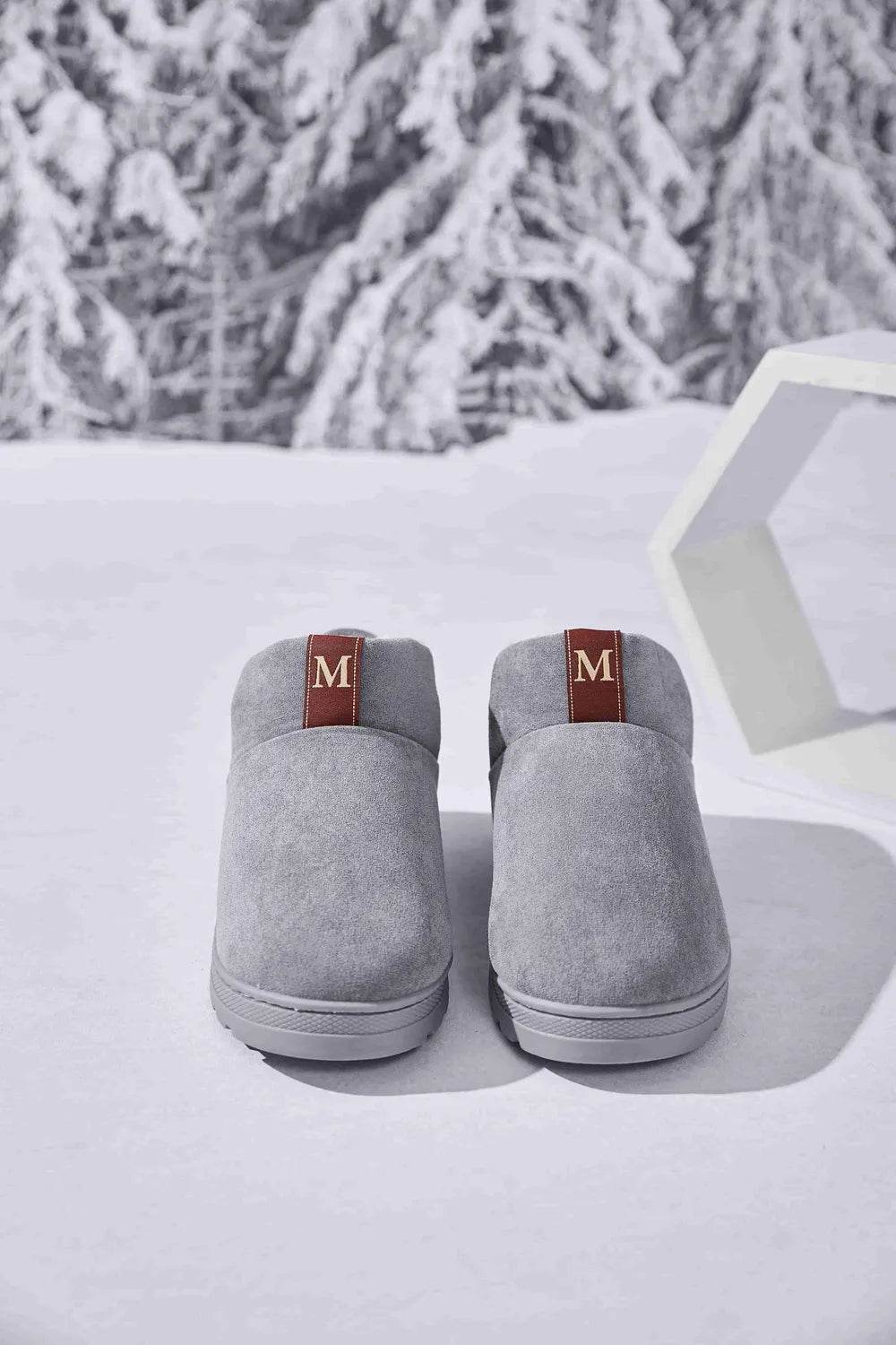 Letter M Suede Round Toe Slippers for a perfect OOTD – dress to impress outfits from Amexza
