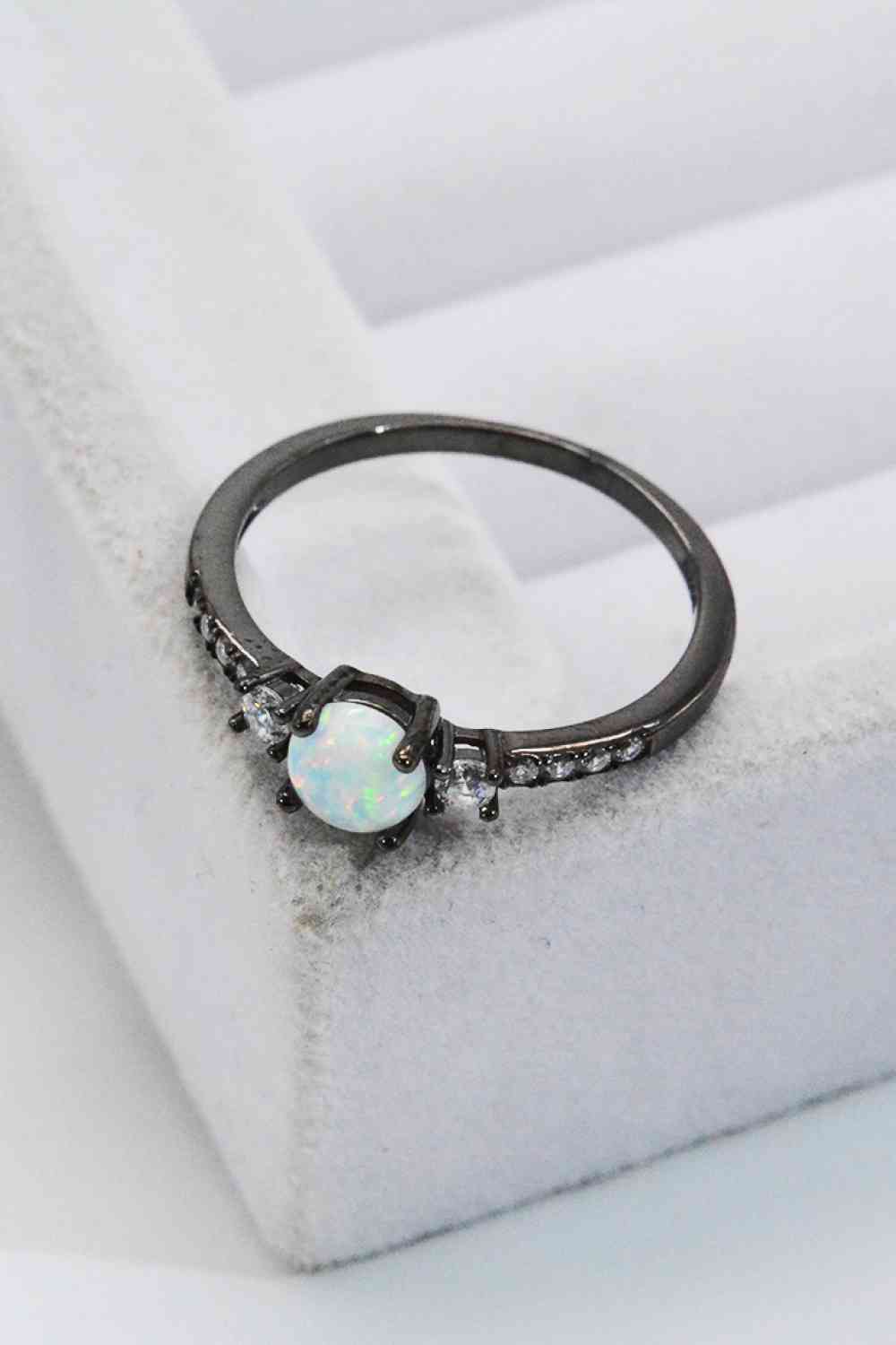 925 Sterling Silver Round Opal Ring for a perfect OOTD – dress to impress outfits from Amexza