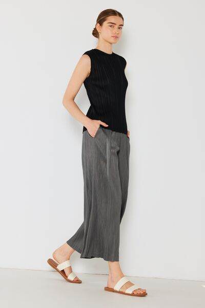 Marina West Swim Pleated Wide-Leg Pants with Side Pleat Detail for a perfect OOTD – dress to impress outfits from Amexza