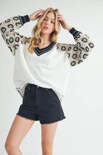 Aemi+Co Crochet Contrast Stitching V Neck Top - Amexza