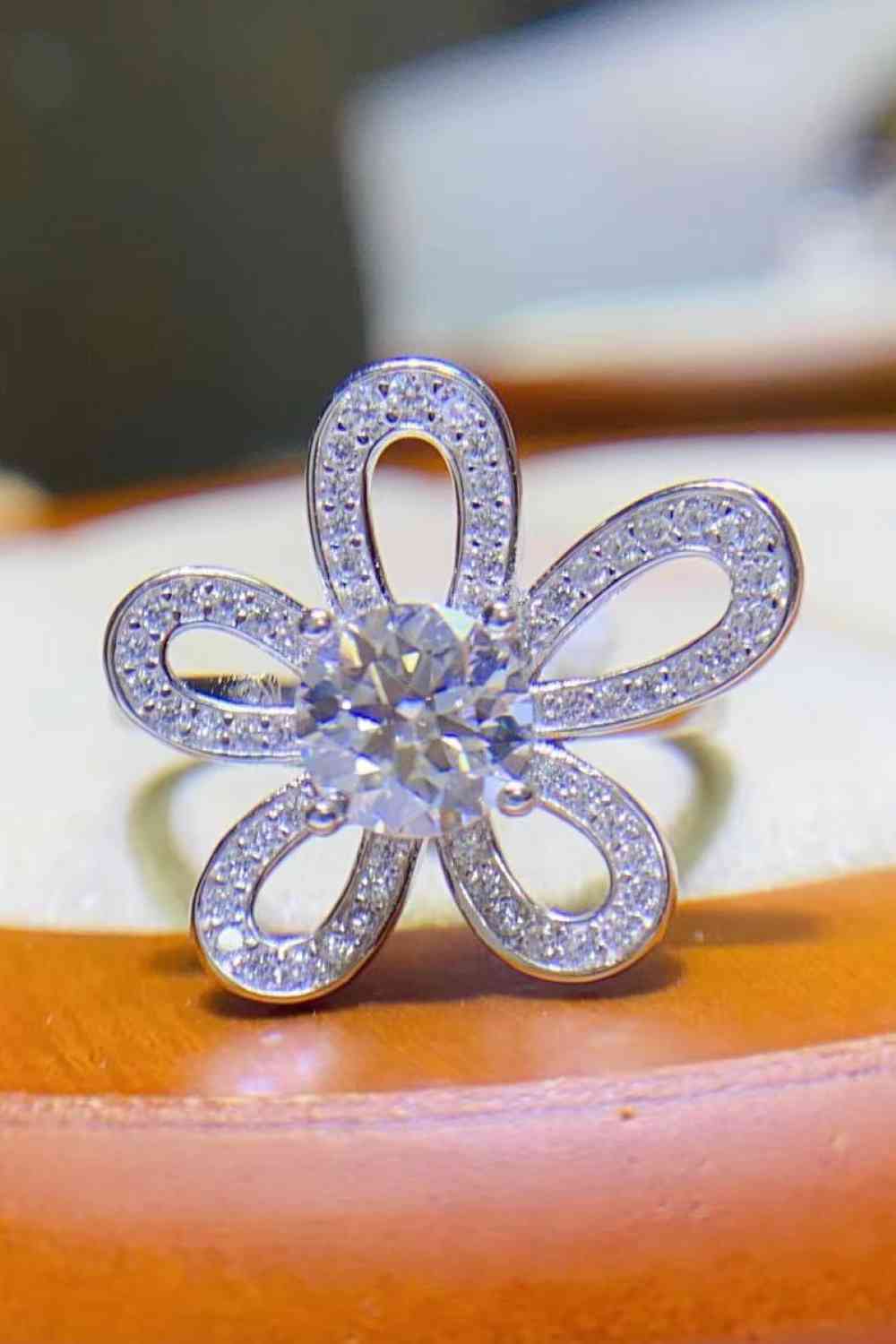 1 Carat Moissanite Flower-Shape Open Ring for a perfect OOTD – dress to impress outfits from Amexza