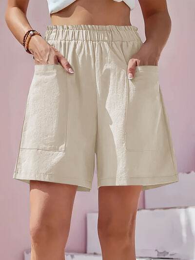 Full Size Pocketed Elastic Waist Shorts for a perfect OOTD – dress to impress outfits from Amexza