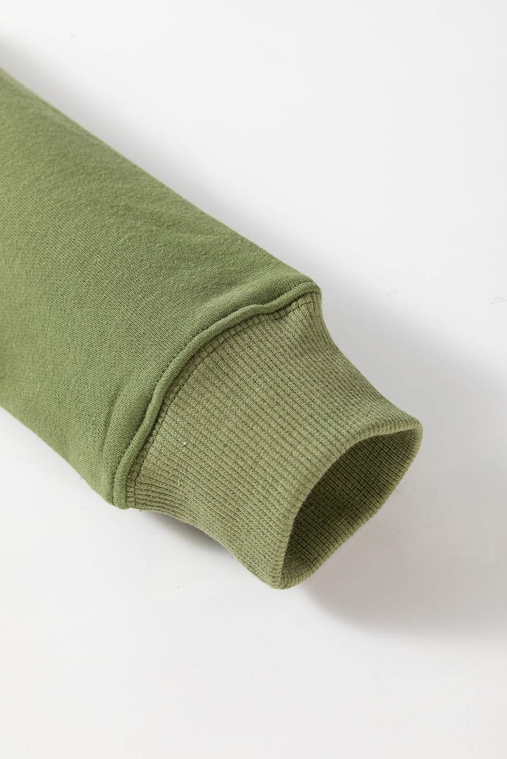 Solid Color Round Neck Long Sleeve Sweatshirt for a perfect OOTD – dress to impress outfits from Amexza