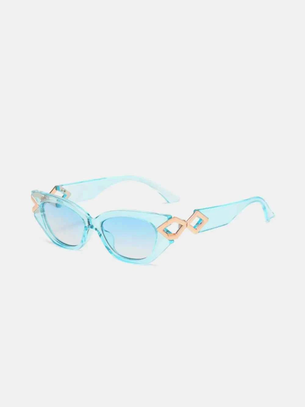 Polycarbonate Frame Cat-Eye Sunglasses for a perfect OOTD – dress to impress outfits from Amexza