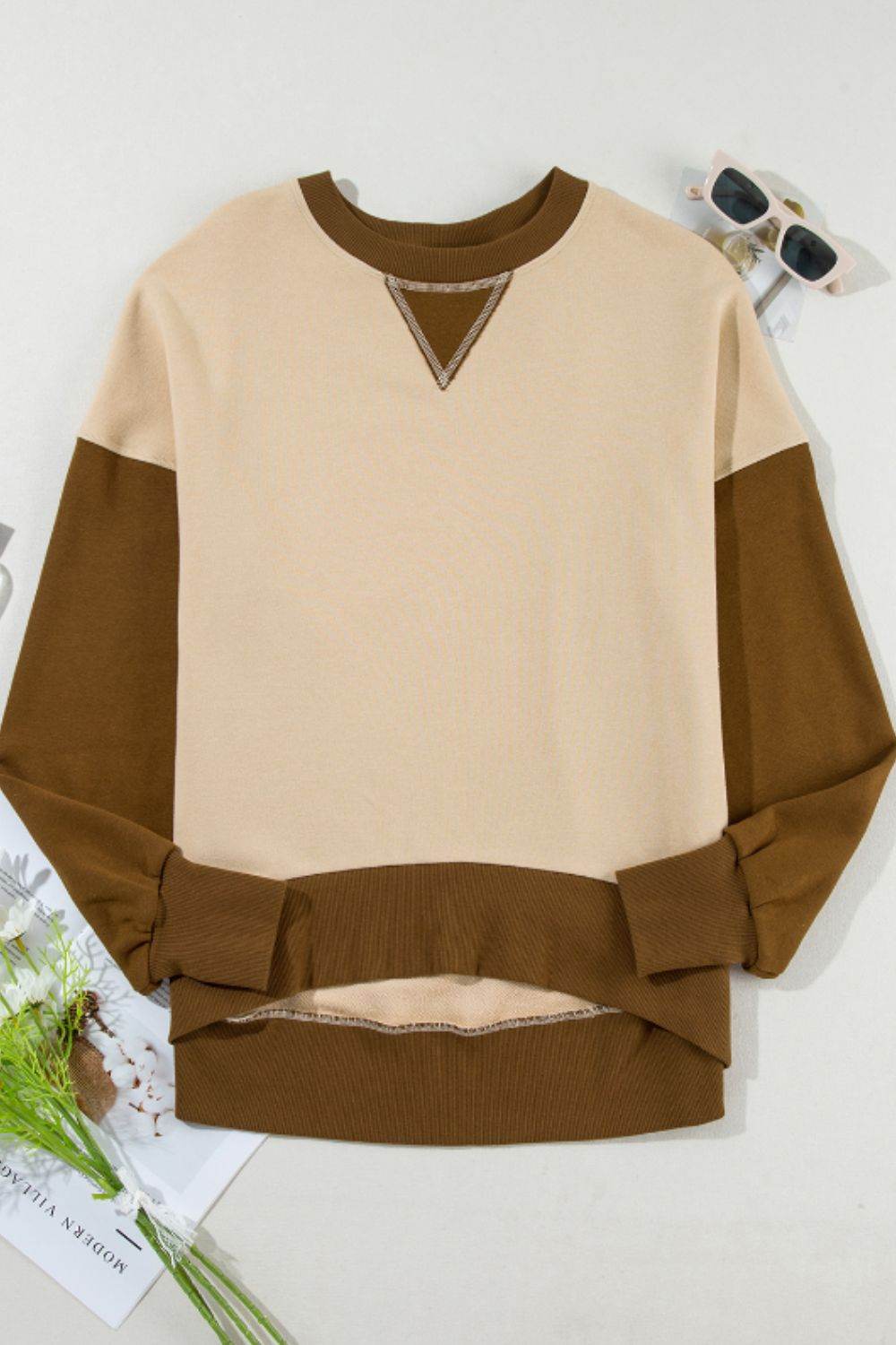 Color Block Round Neck Long Sleeve Sweatshirt for a perfect OOTD – dress to impress outfits from Amexza