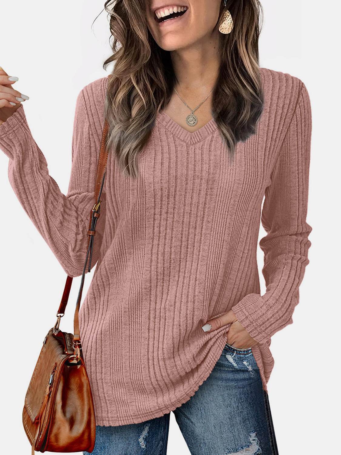 V-Neck Long Sleeve T-Shirt Dusty Pink for a perfect OOTD – dress to impress outfits from Amexza